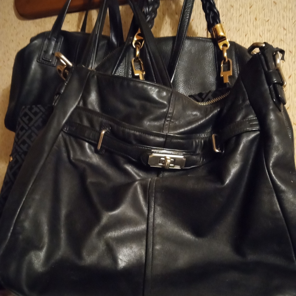 Coach / Michael Cole/fossil / pocketbooks like new also name brand wallets--